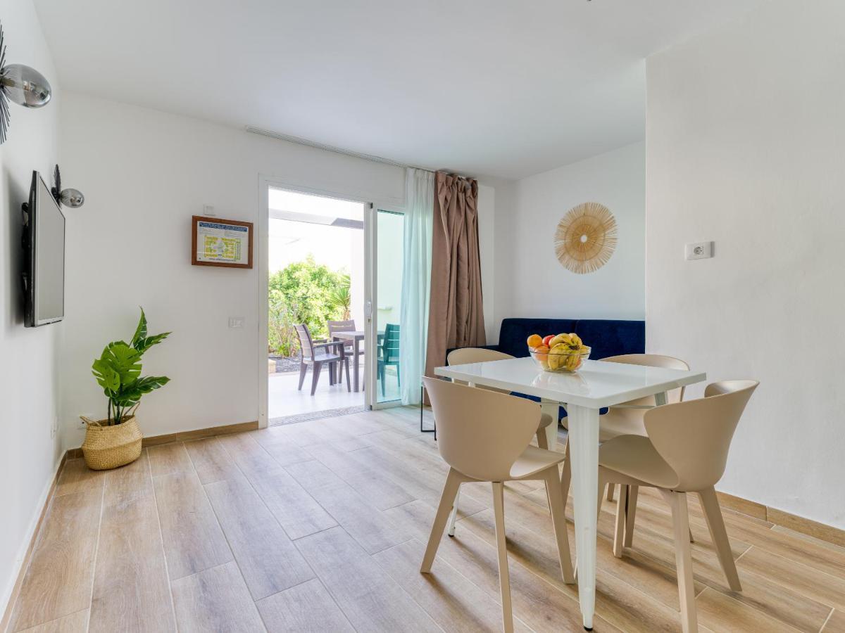 Homeforguest Moderno Con Piscina En Appartamento